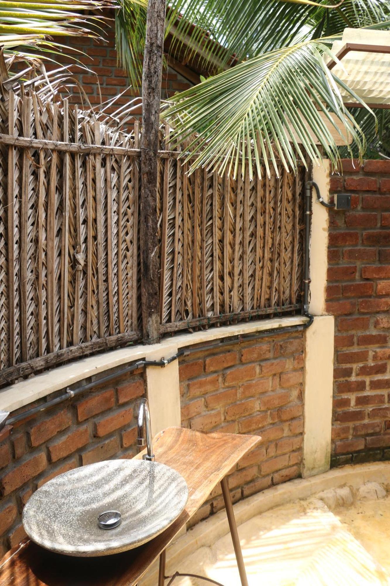 Monsoon Eco Resort - Whisky Point Arugambay Pottuvil Room photo