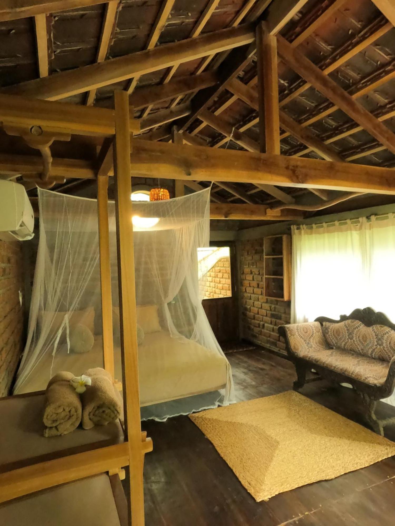 Monsoon Eco Resort - Whisky Point Arugambay Pottuvil Room photo
